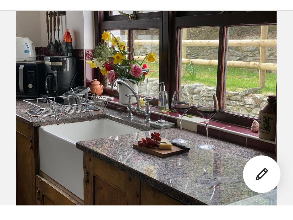Beautiful Secluded Farmhouse With Hot Tub Villa Barmouth Luaran gambar